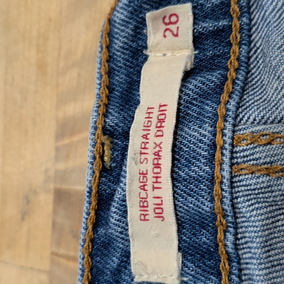 Levi's Ribcage Straigh Leg Jeans Button Fly Size 26 - Picture 5 of 9